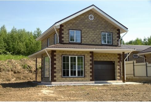 Топ 5 проектов домов с мансардой